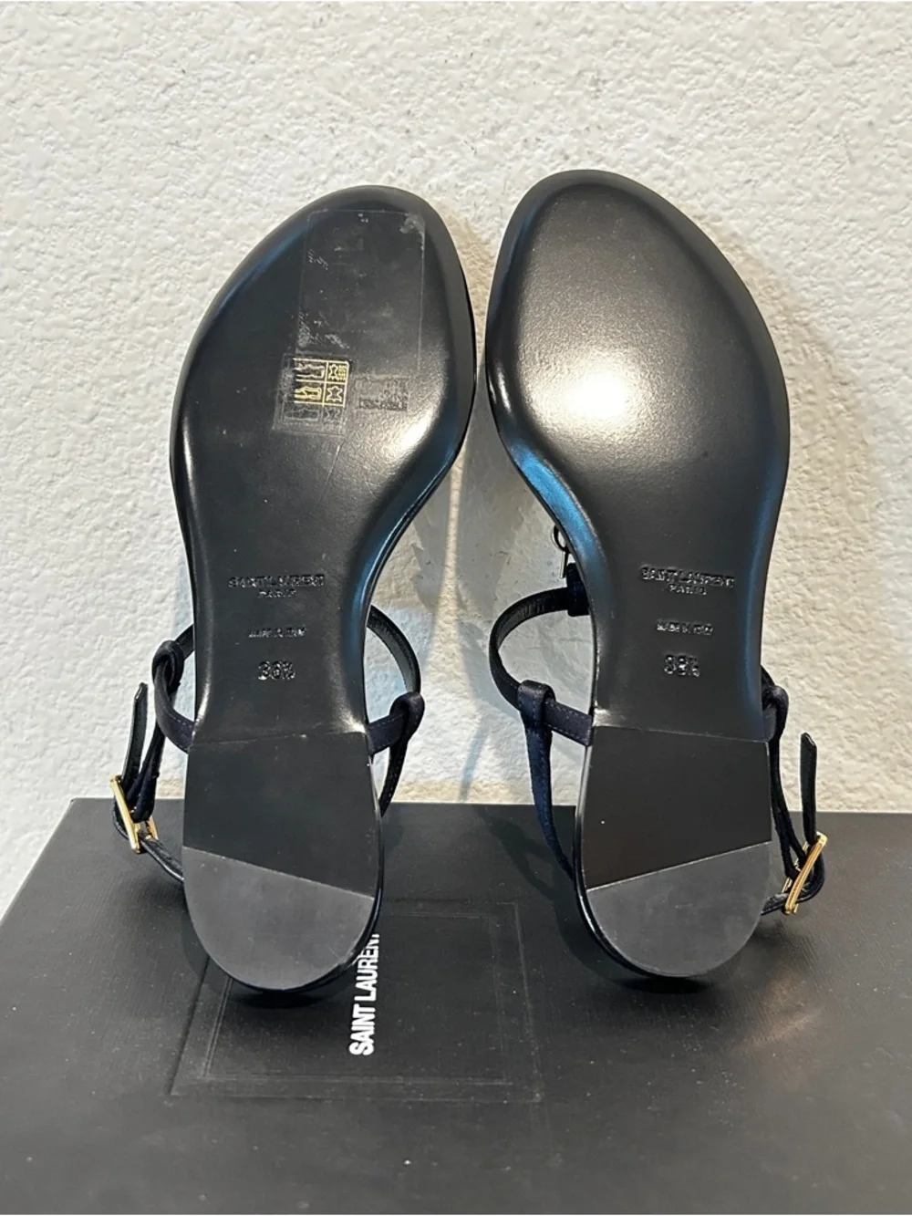 NIB Saint Laurent Cassandra Slingback Thong Flat Sandals Navy, Size 36.5, $990